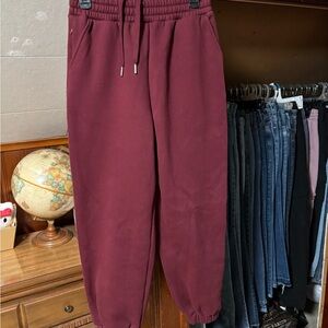 Woman’s Halara Joggers